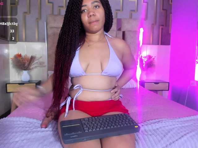 ashly-ruiz live cam on BongaCams