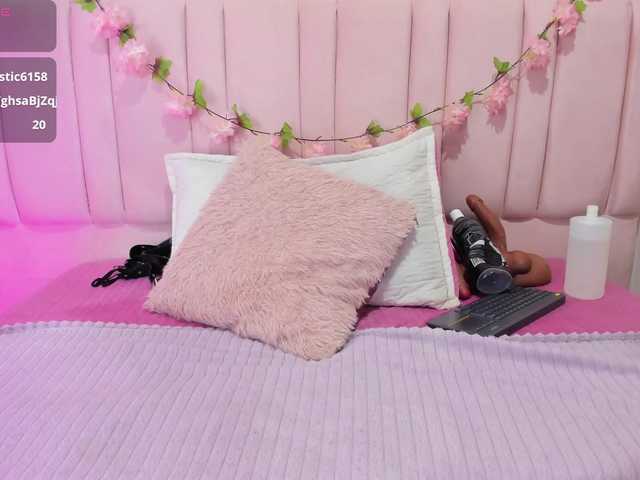 ashly-ruiz live cam on BongaCams