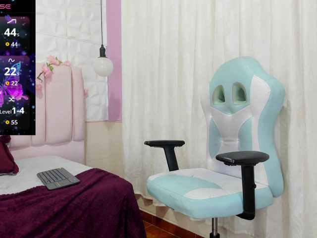 ashly-ruiz live cam on BongaCams