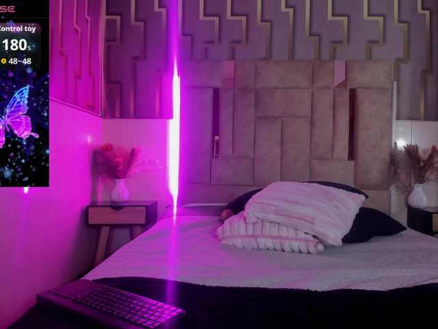 ashly-ruiz live cam on BongaCams