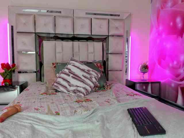 ashly-ruiz webcam
