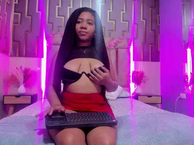 ashly-ruiz webcam