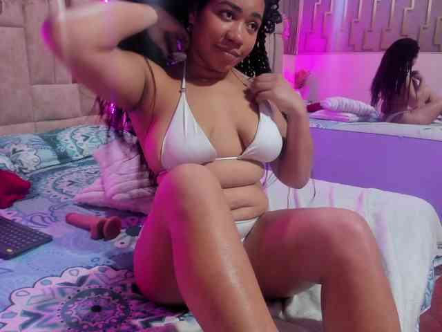 ashly-ruiz webcam