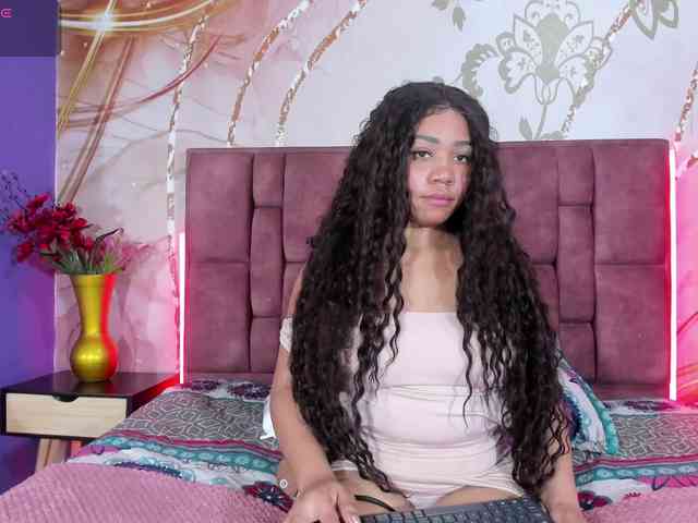 ashly-ruiz webcam