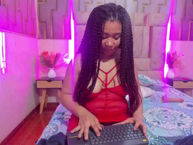 ashly-ruiz webcam