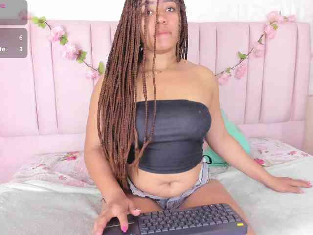 ashly-ruiz webcam