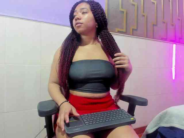 ashly-ruiz webcam