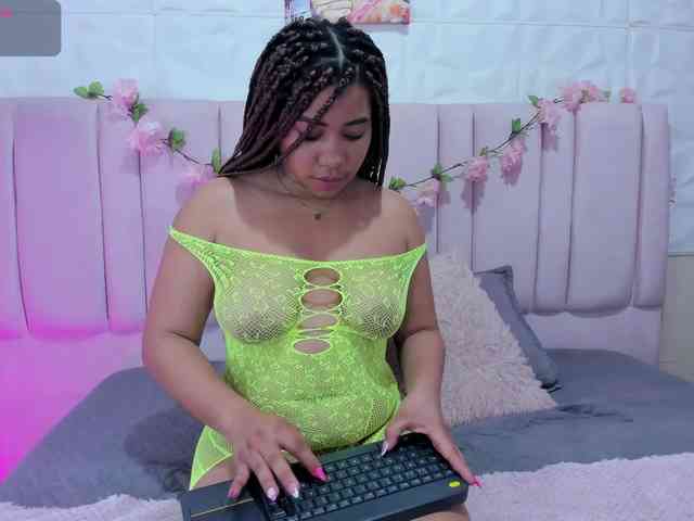 ashly-ruiz webcam