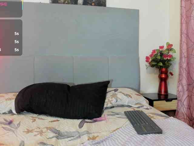 ashly-ruiz webcam