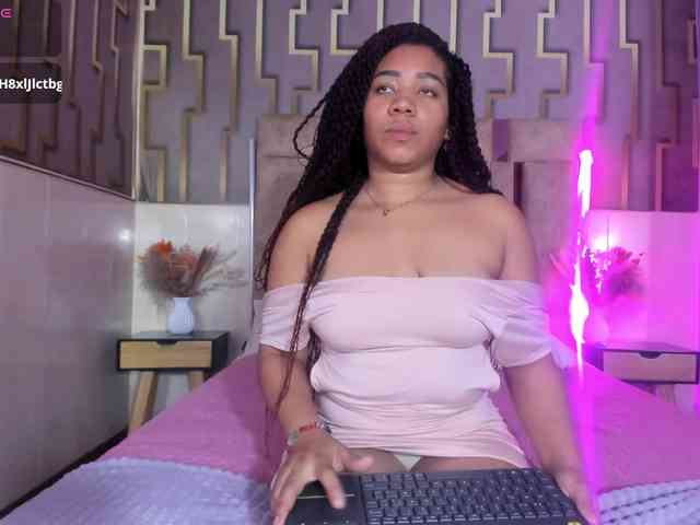 ashly-ruiz webcam
