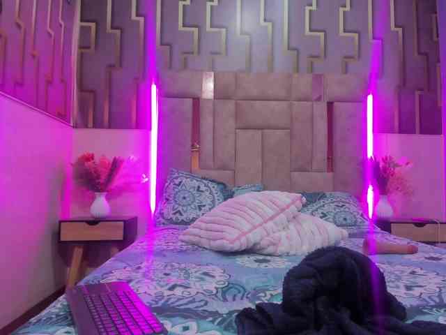 ashly-ruiz webcam