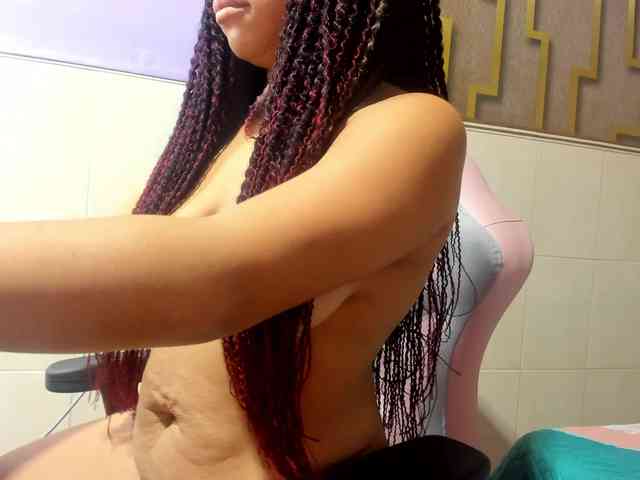 ashly-ruiz webcam