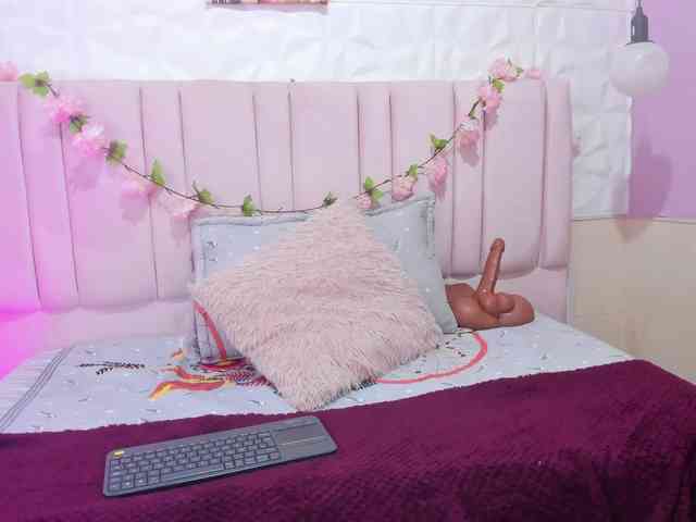 ashly-ruiz webcam