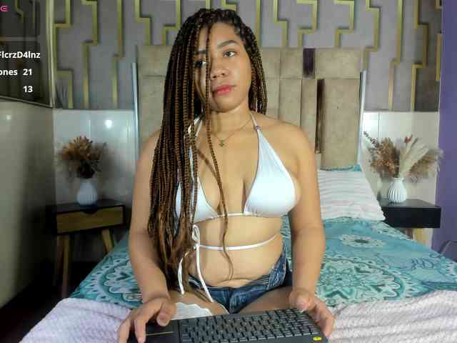 ashly-ruiz webcam