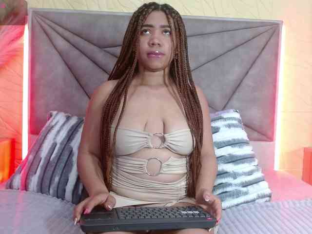 ashly-ruiz webcam