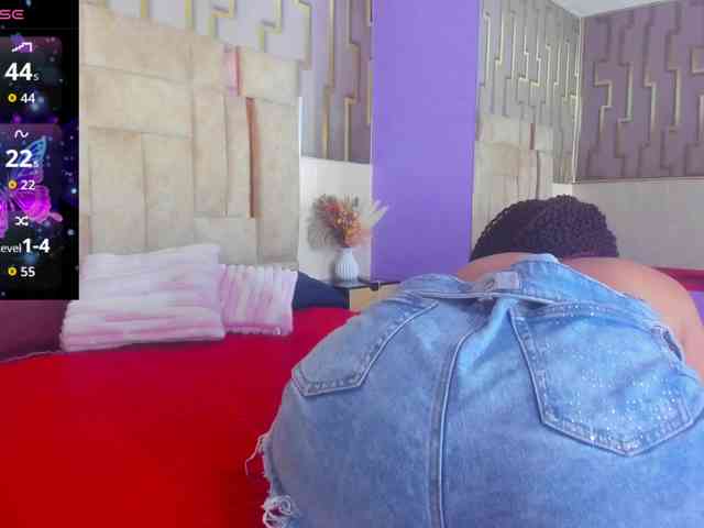 ashly-ruiz Live Webcam on BongaCams