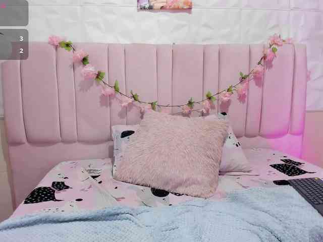 ashly-ruiz webcam