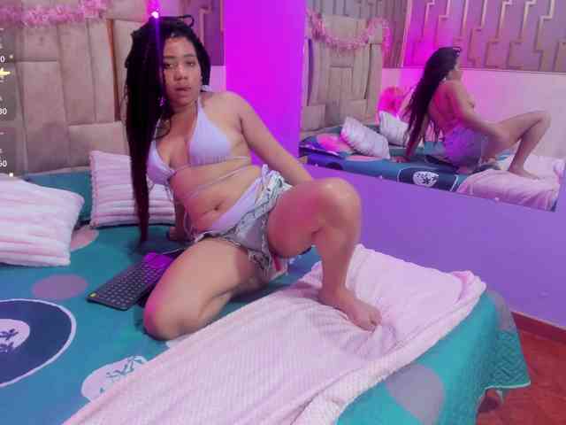 ashly-ruiz webcam