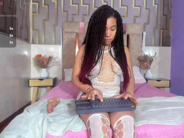 ashly-ruiz webcam