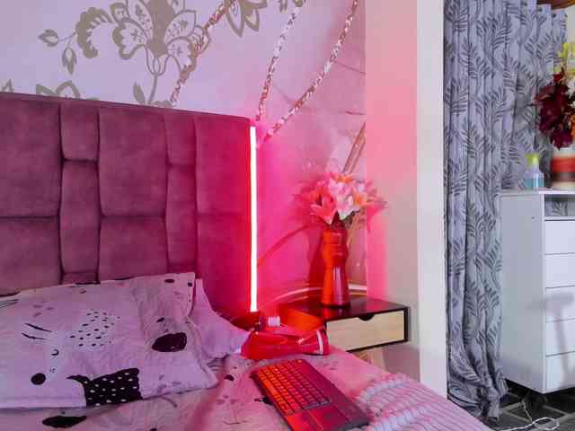 ashly-ruiz webcam