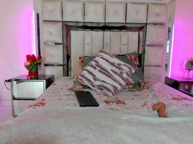 ashly-ruiz webcam