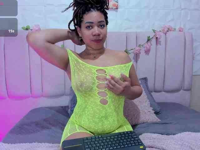 ashly-ruiz webcam