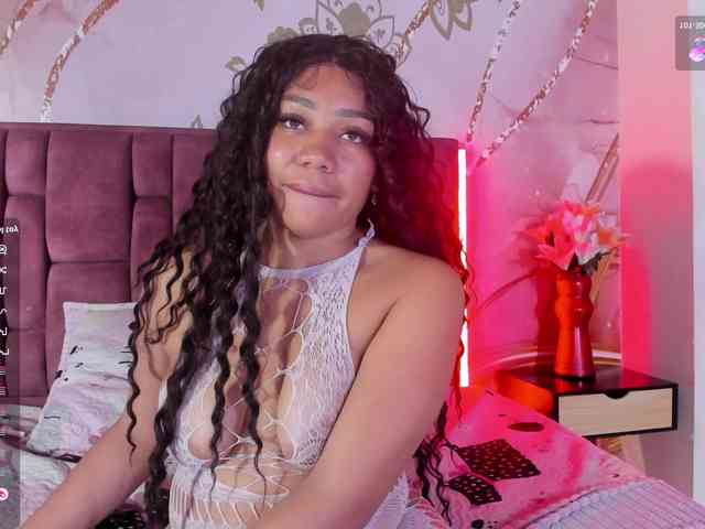 ashly-ruiz webcam
