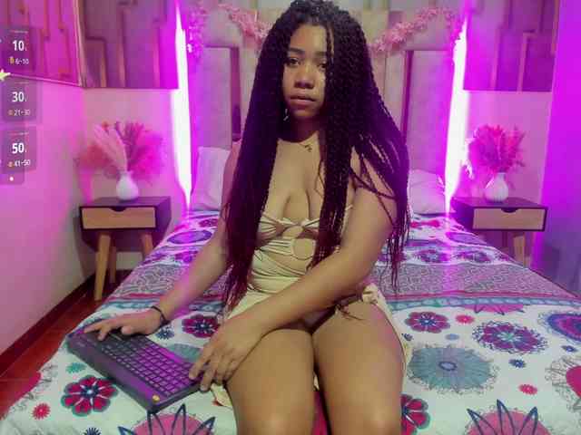 ashly-ruiz webcam