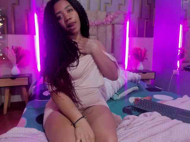 ashly-ruiz webcam