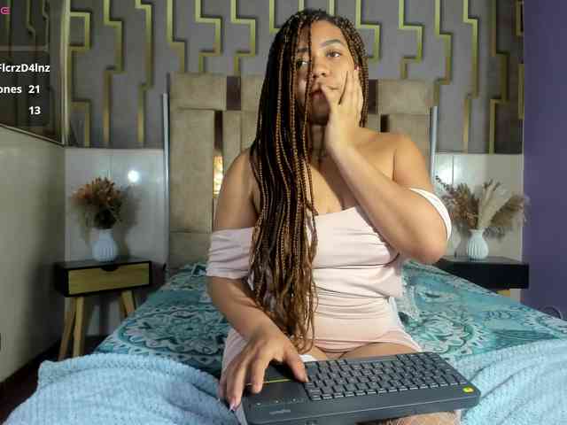 ashly-ruiz webcam