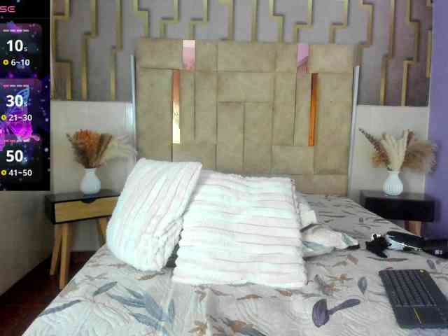 ashly-ruiz webcam