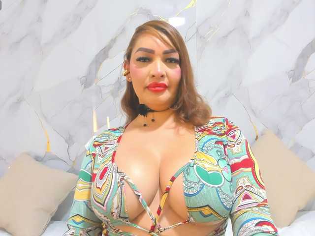 Charlize-Aniston live cam