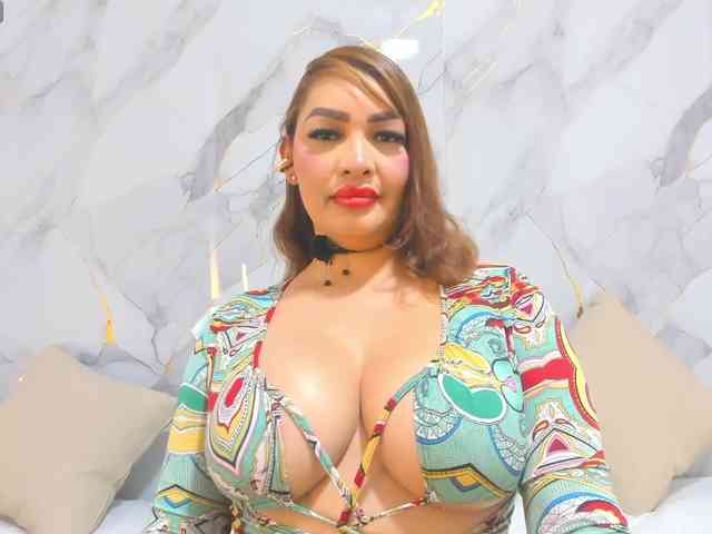 Charlize-Aniston webcam