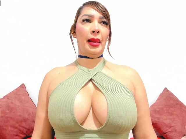 Charlize-Aniston webcam