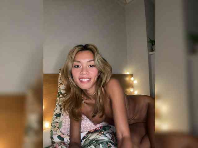 Cheekynataliax webcam