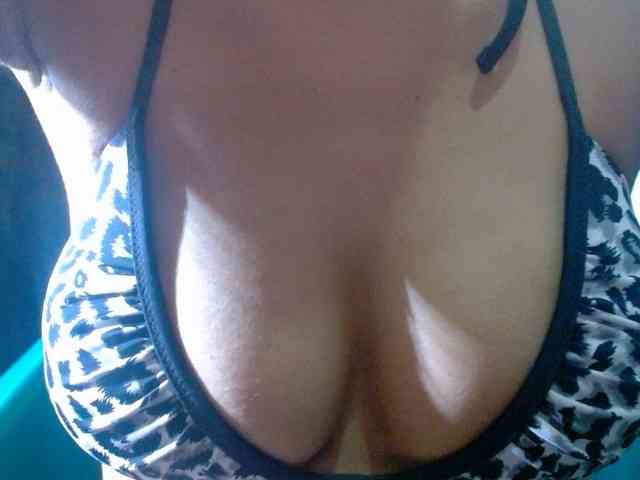 Pussyxwetx webcam
