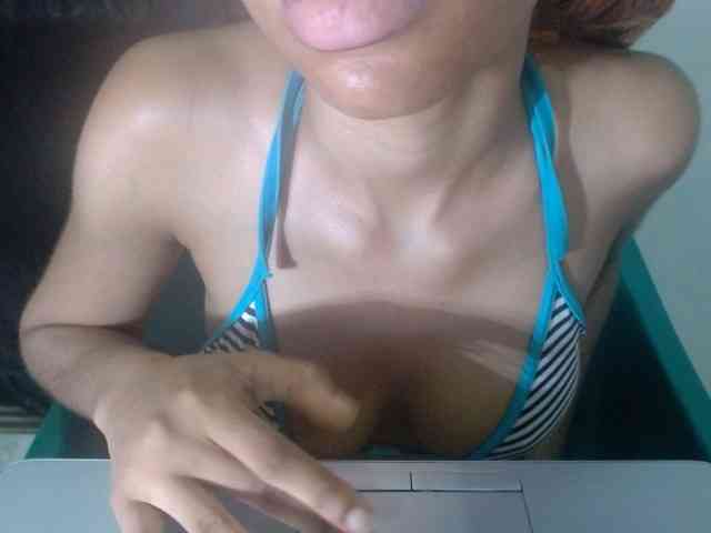 Pussyxwetx webcam