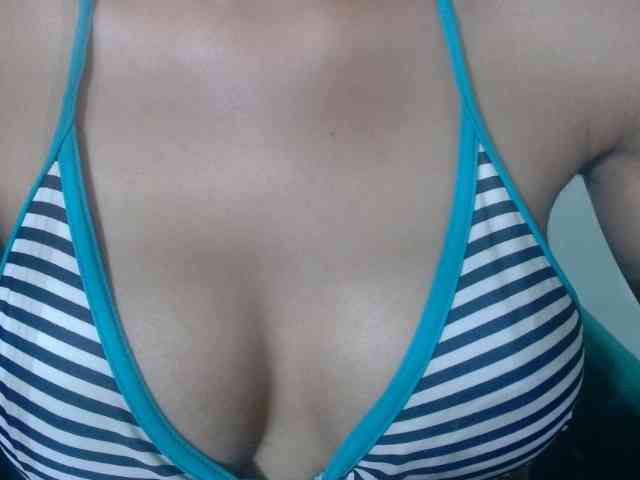 Pussyxwetx webcam
