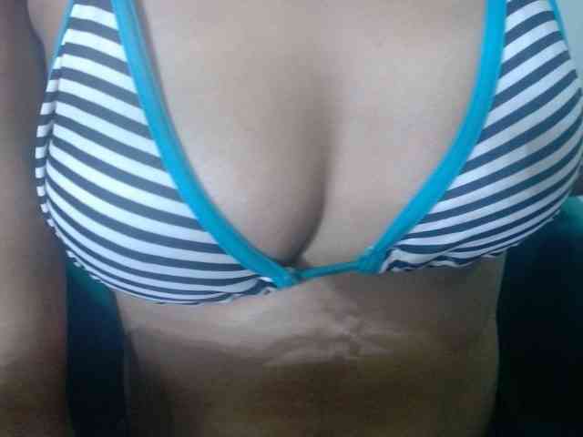 Pussyxwetx webcam
