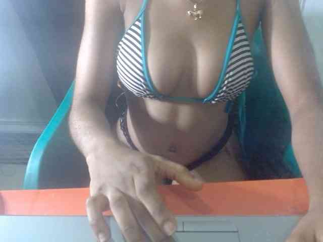 Pussyxwetx webcam