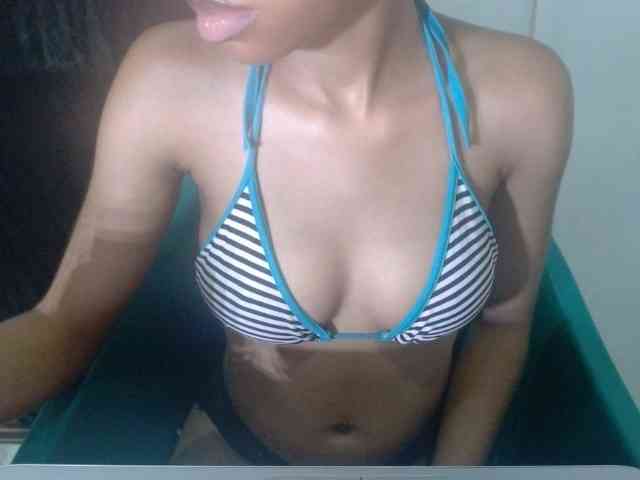 Pussyxwetx webcam