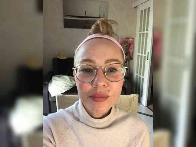 Leeloo_Lee_loo webcam