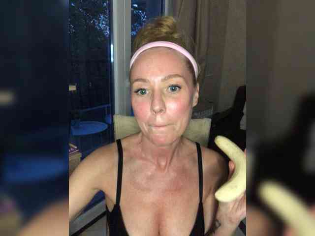 Leeloo_Lee_loo webcam