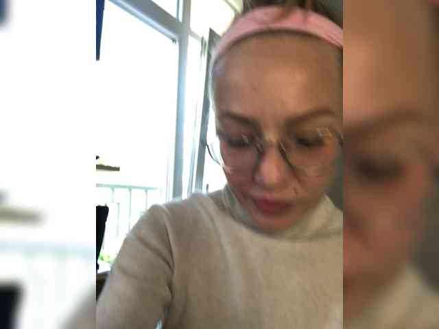 Leeloo_Lee_loo webcam