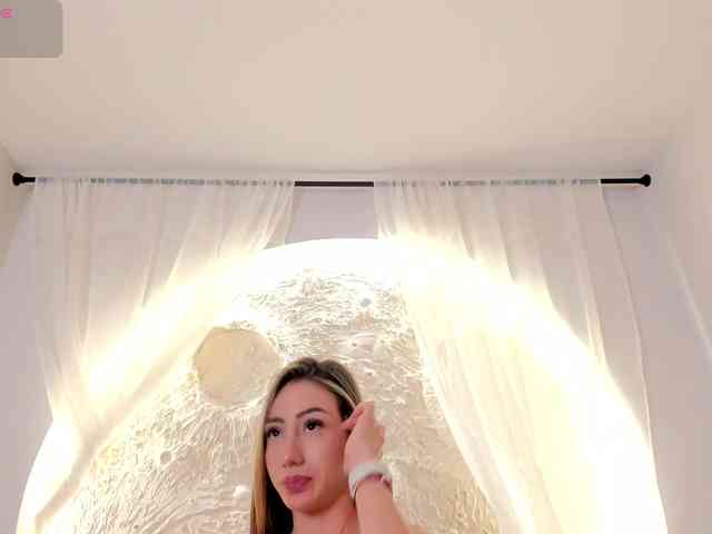 JuliaSprouse webcam