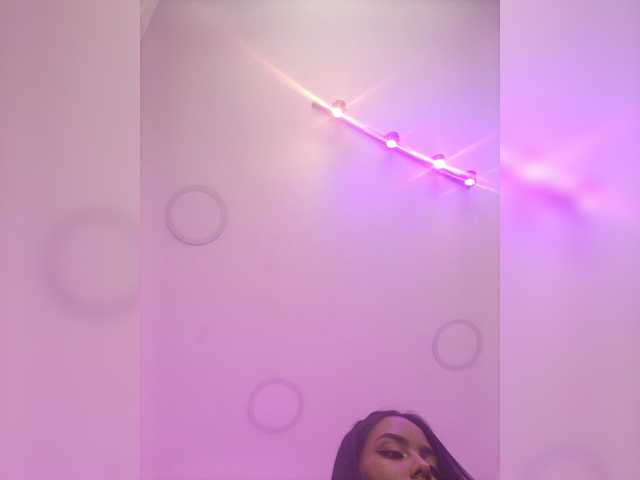 AdaraBell live cam on BongaCams