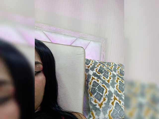 AdaraBell live cam on BongaCams