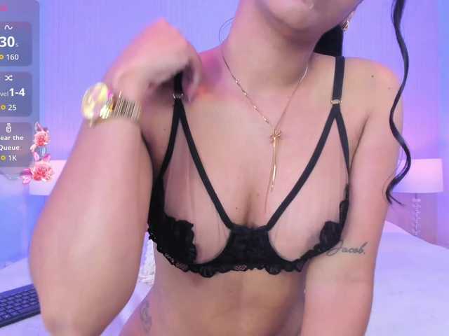 AdaraBell live cam on BongaCams