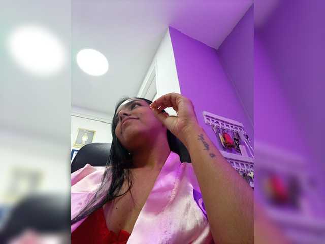 AdaraBell live cam on BongaCams