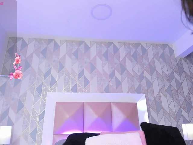 AdaraBell live cam on BongaCams